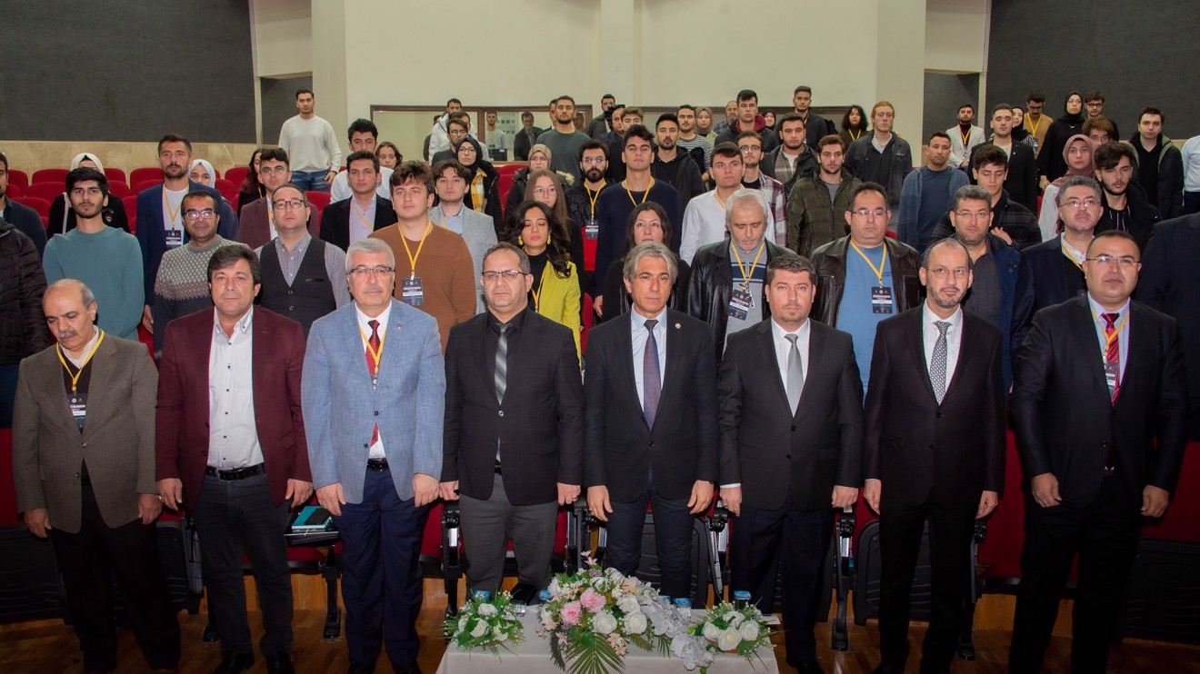  Selçuk Üniversitesinde “Uluslararası Teknoloji ve İnovasyon Öğrenci Sempozyumu” düzenlendi